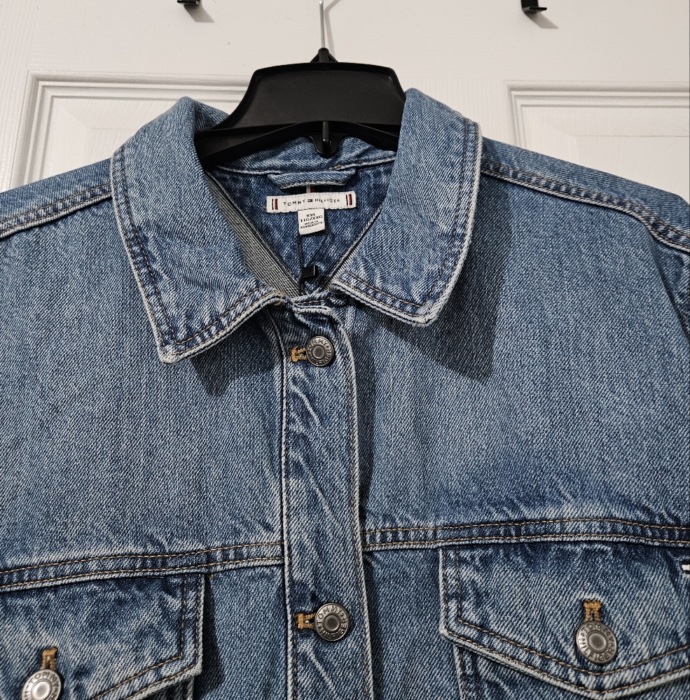 NWT: Women's Tommy Hilfiger Classic Denim Jacket - XXL - Picture 7 of 12